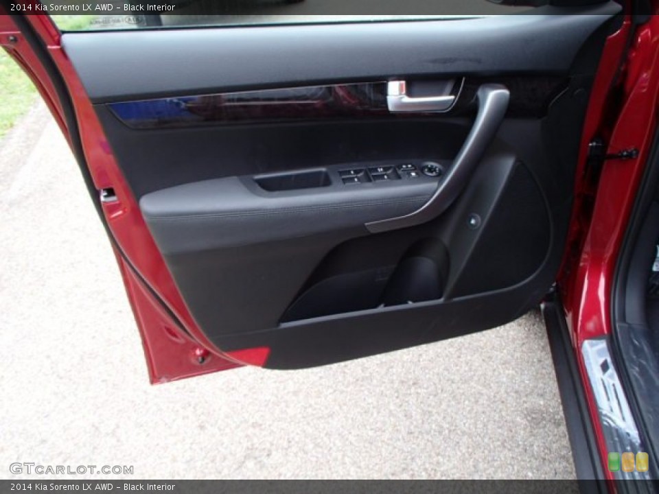 Black Interior Door Panel for the 2014 Kia Sorento LX AWD #81429017