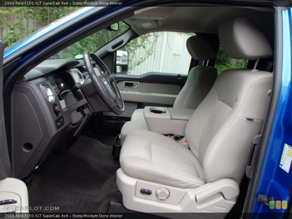 Stone/Medium Stone Interior Photo for the 2009 Ford F150 XLT SuperCab 4x4 #81432495