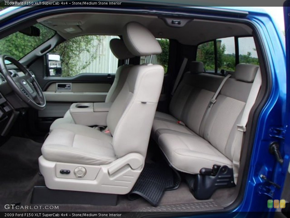 Stone/Medium Stone Interior Photo for the 2009 Ford F150 XLT SuperCab 4x4 #81432557