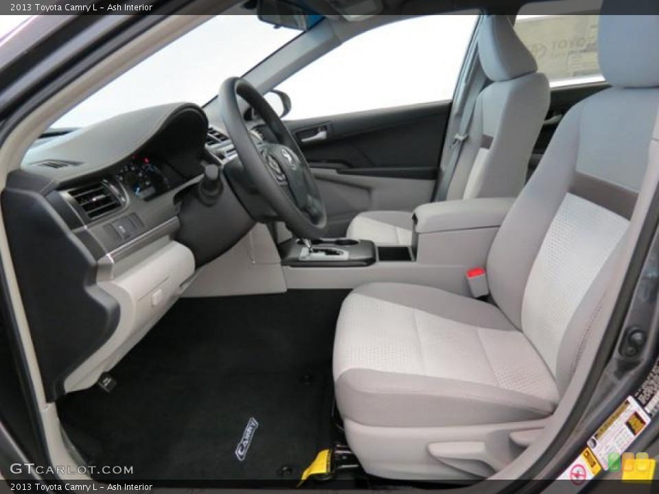 Ash Interior Photo for the 2013 Toyota Camry L #81432738