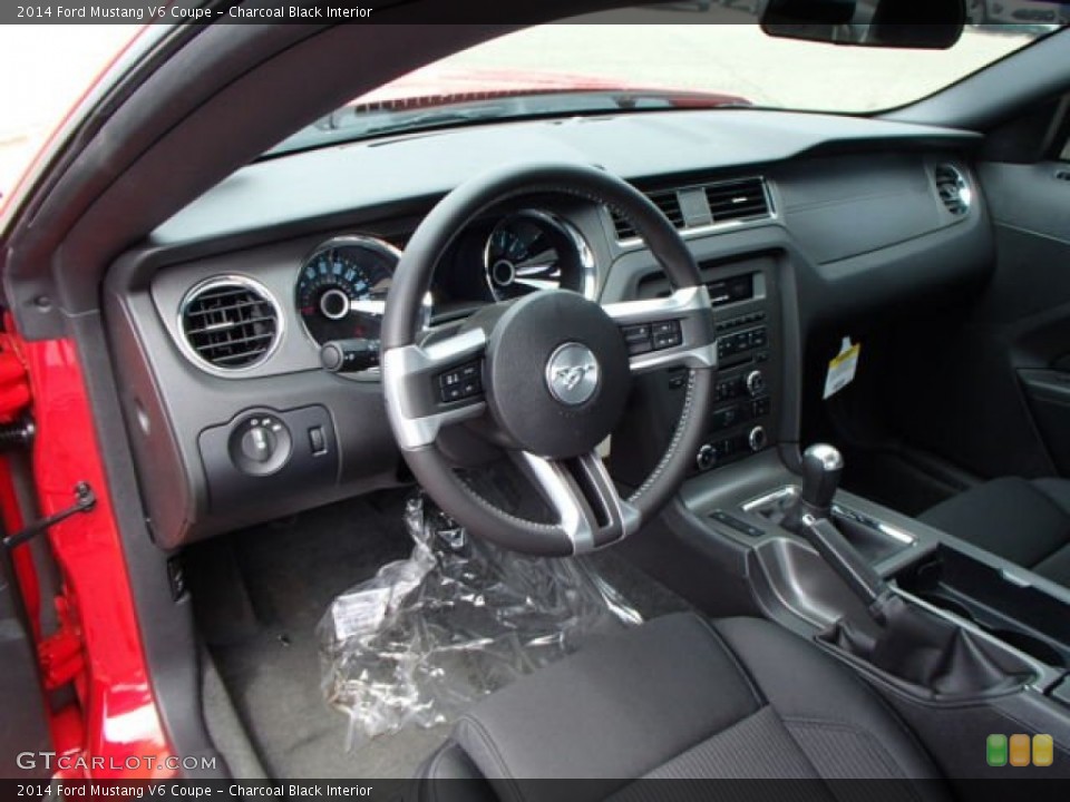 Charcoal Black Interior Photo for the 2014 Ford Mustang V6 Coupe #81436929
