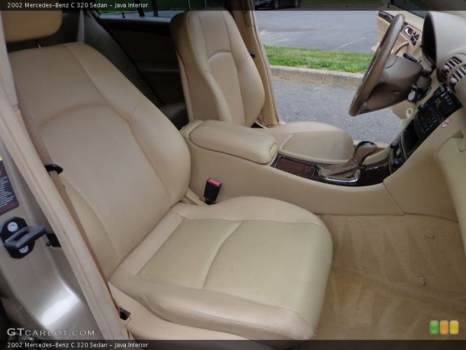 Java Interior Photo for the 2002 Mercedes-Benz C 320 Sedan #81438202