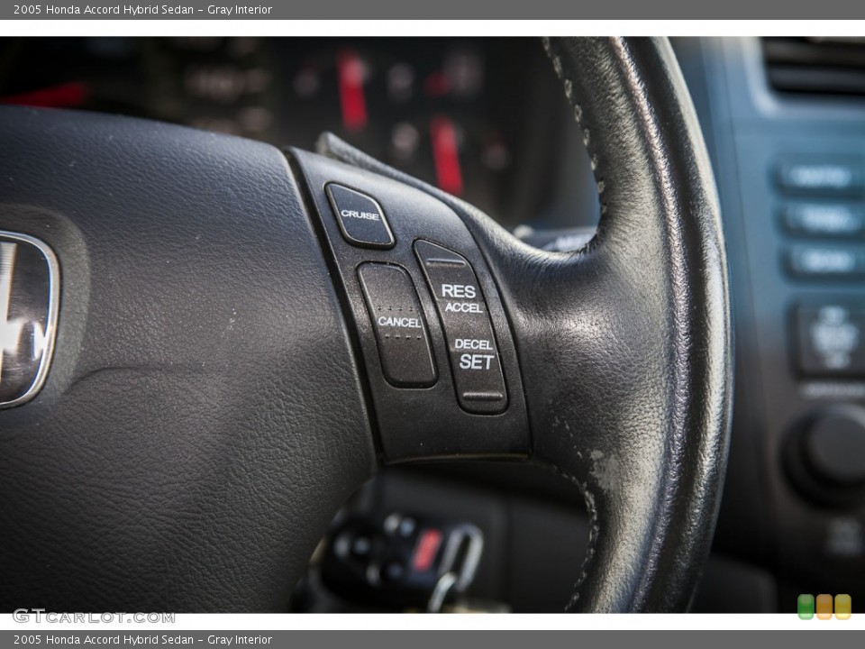Gray Interior Controls for the 2005 Honda Accord Hybrid Sedan #81443148