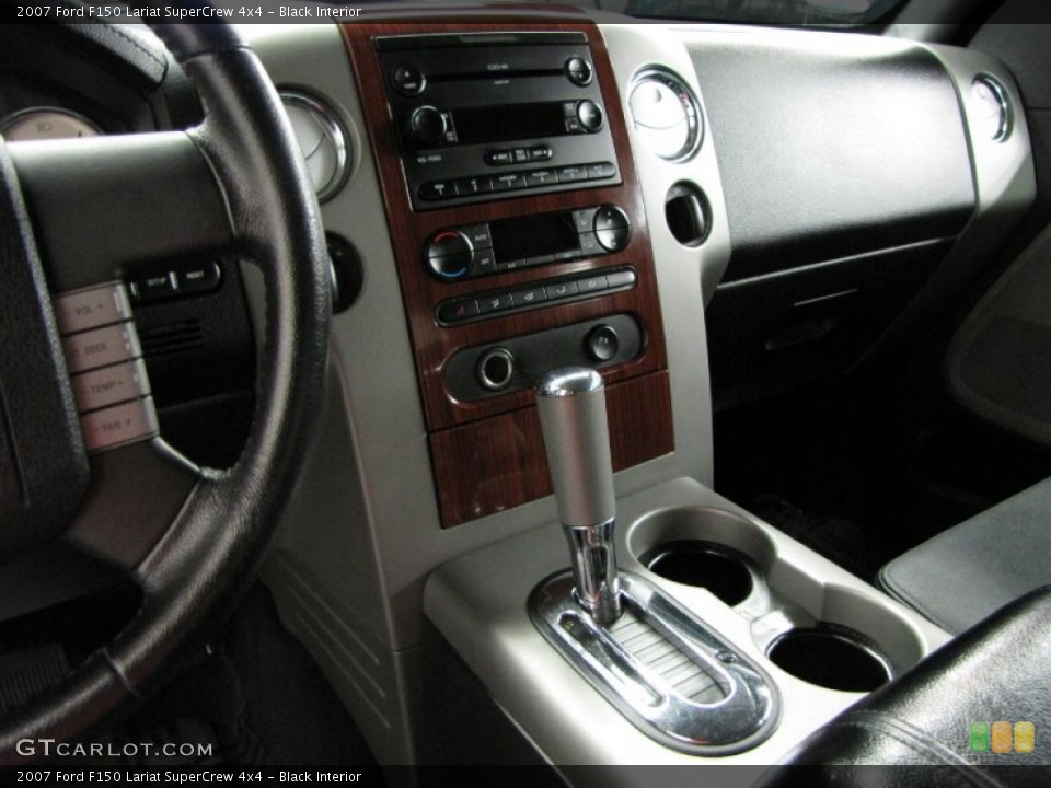 Black Interior Controls for the 2007 Ford F150 Lariat SuperCrew 4x4 #81449027