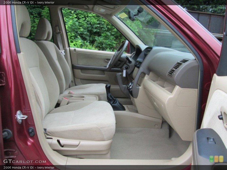 Ivory Interior Front Seat for the 2006 Honda CR-V EX #81450295