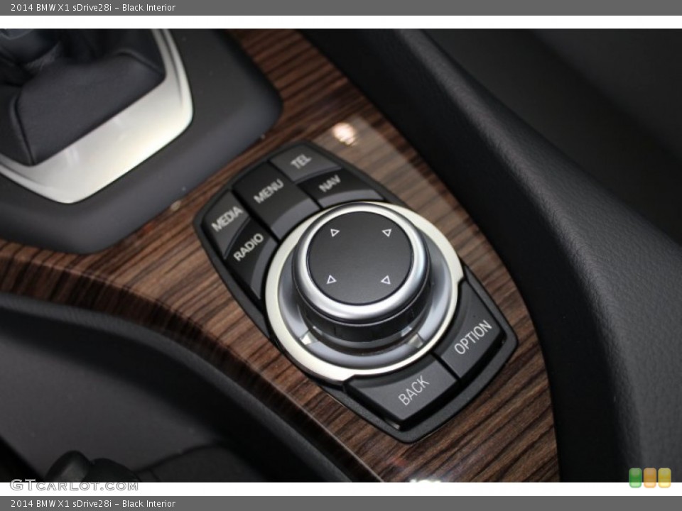 Black Interior Controls for the 2014 BMW X1 sDrive28i #81452007