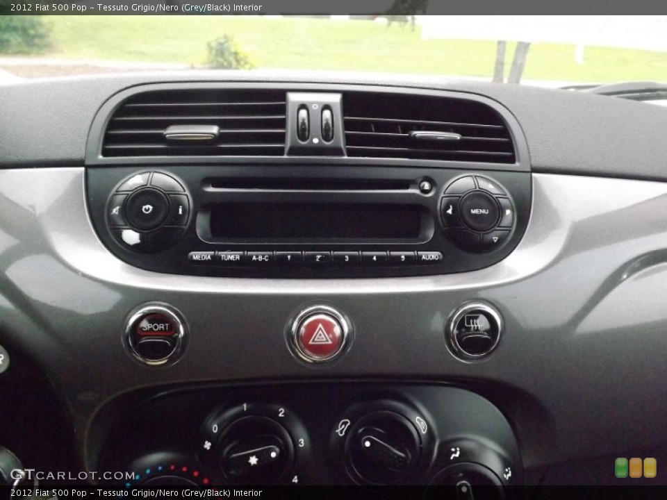 Tessuto Grigio/Nero (Grey/Black) Interior Controls for the 2012 Fiat 500 Pop #81474576