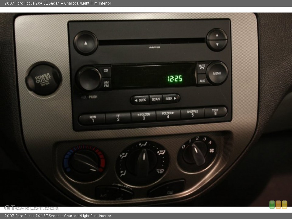Charcoal/Light Flint Interior Controls for the 2007 Ford Focus ZX4 SE Sedan #81491961