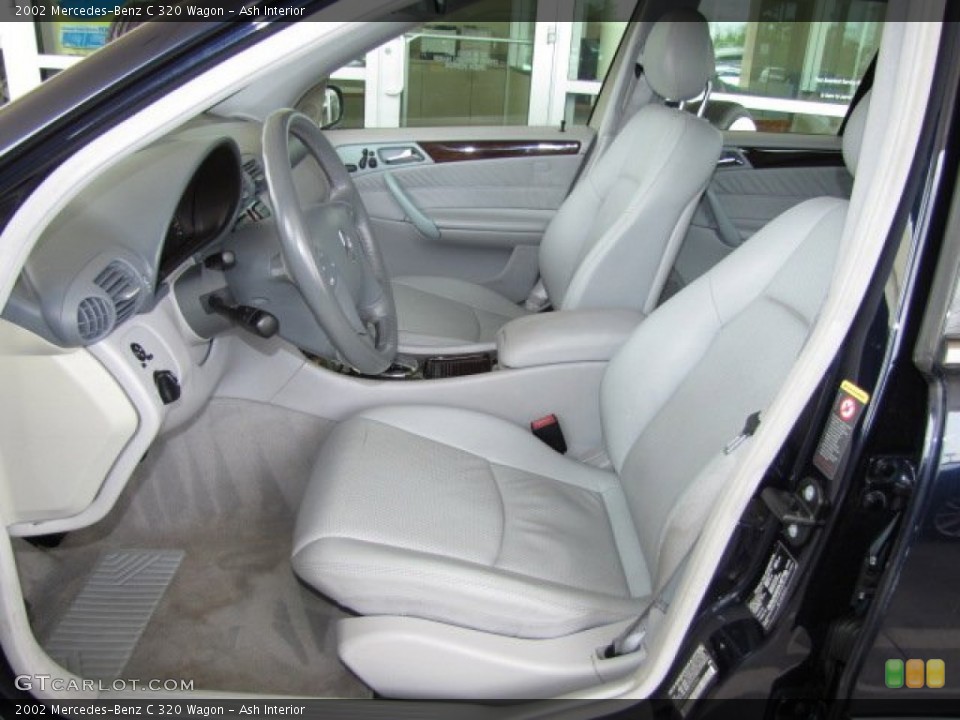 Ash Interior Photo for the 2002 Mercedes-Benz C 320 Wagon #81497445