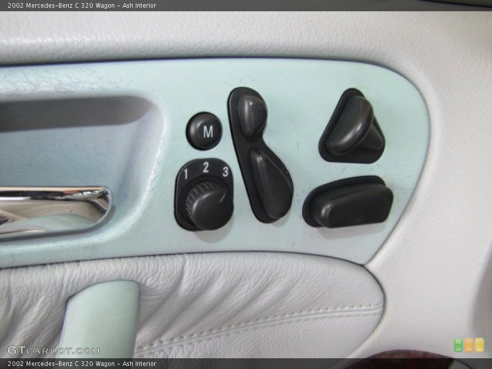 Ash Interior Controls for the 2002 Mercedes-Benz C 320 Wagon #81497867