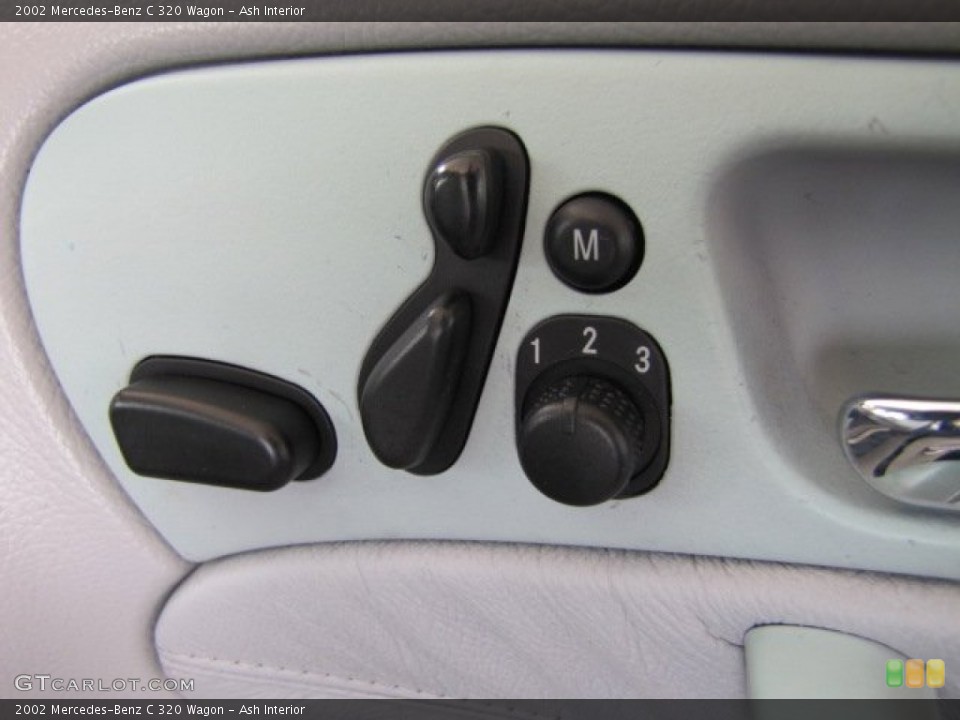 Ash Interior Controls for the 2002 Mercedes-Benz C 320 Wagon #81497923