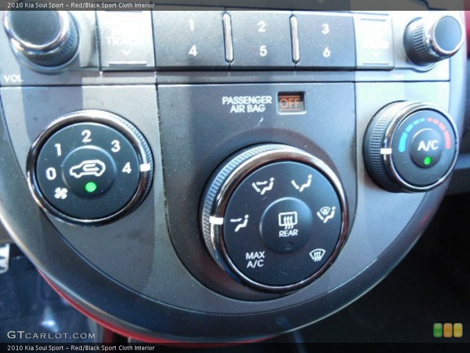 Red/Black Sport Cloth Interior Controls for the 2010 Kia Soul Sport #81498303