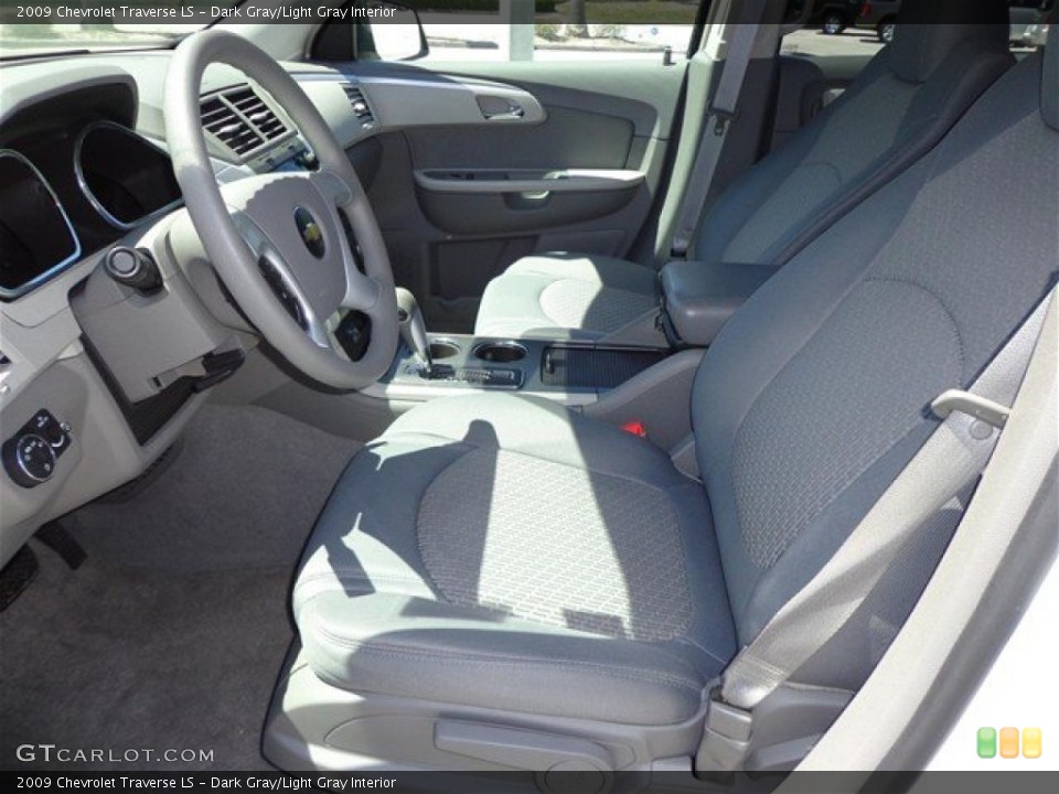 Dark Gray/Light Gray Interior Photo for the 2009 Chevrolet Traverse LS #81499170