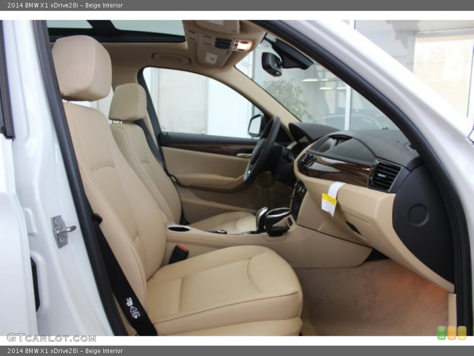 Beige Interior Photo for the 2014 BMW X1 xDrive28i #81505254