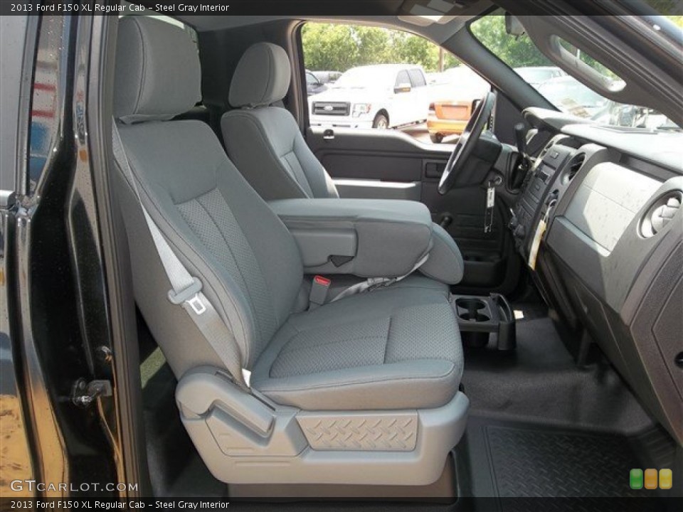 Steel Gray Interior Photo for the 2013 Ford F150 XL Regular Cab #81523945
