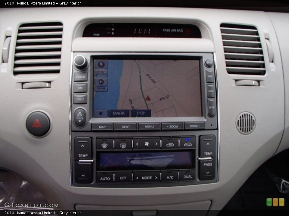 Gray Interior Navigation for the 2010 Hyundai Azera Limited #81529568