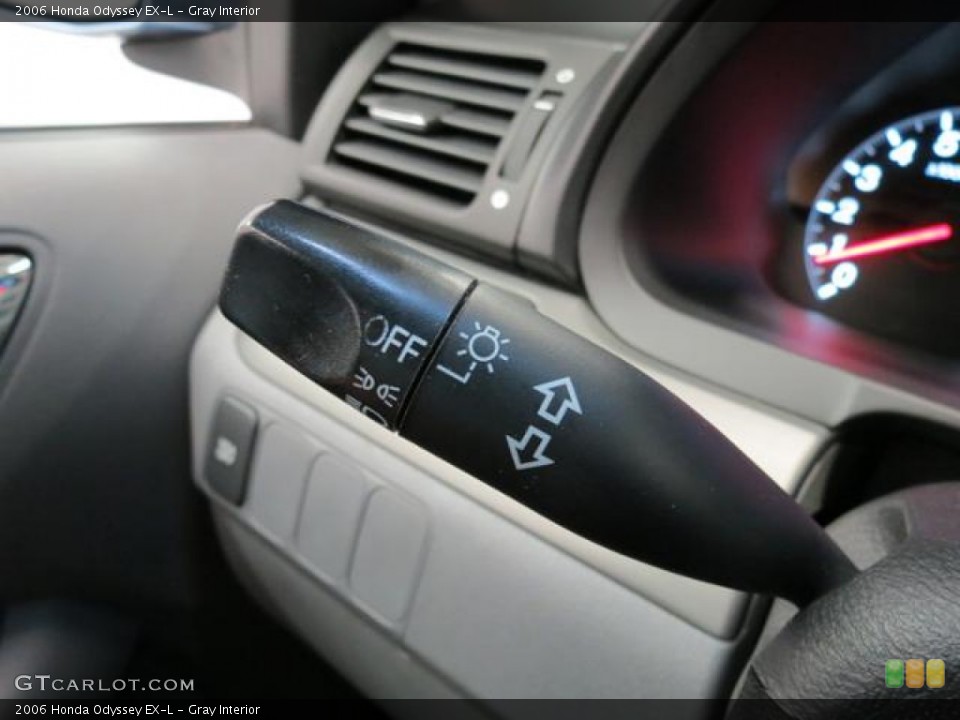 Gray Interior Controls for the 2006 Honda Odyssey EX-L #81531281
