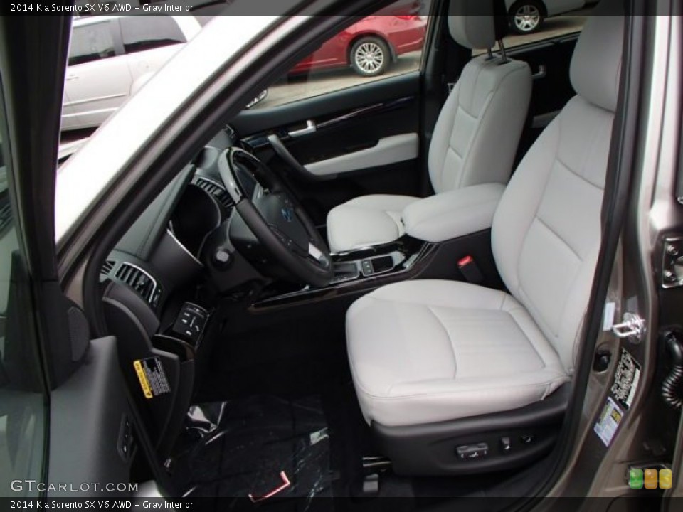 Gray Interior Photo for the 2014 Kia Sorento SX V6 AWD #81531712