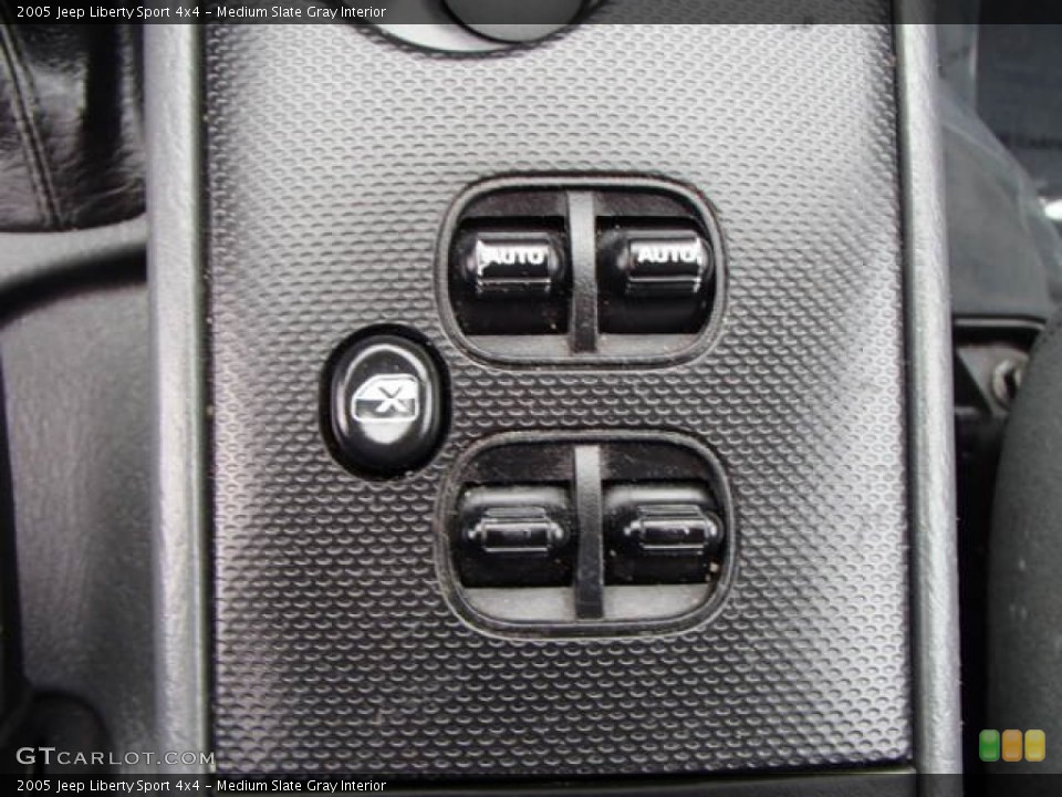 Medium Slate Gray Interior Controls for the 2005 Jeep Liberty Sport 4x4 #81533393