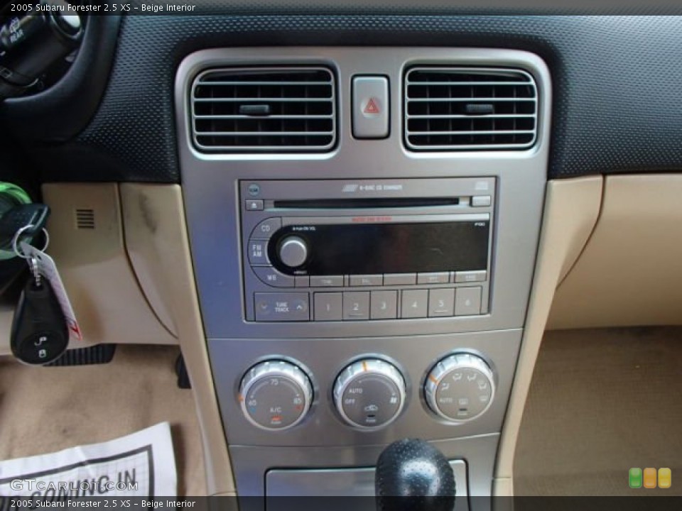 Beige Interior Controls for the 2005 Subaru Forester 2.5 XS #81533849