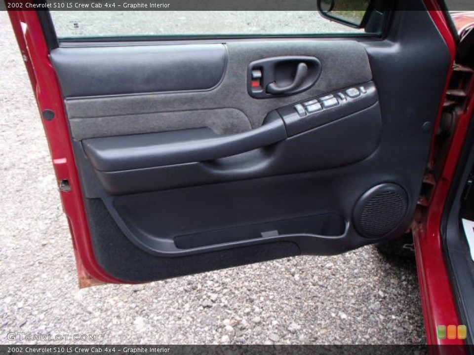 Graphite Interior Door Panel for the 2002 Chevrolet S10 LS Crew Cab 4x4 #81534241