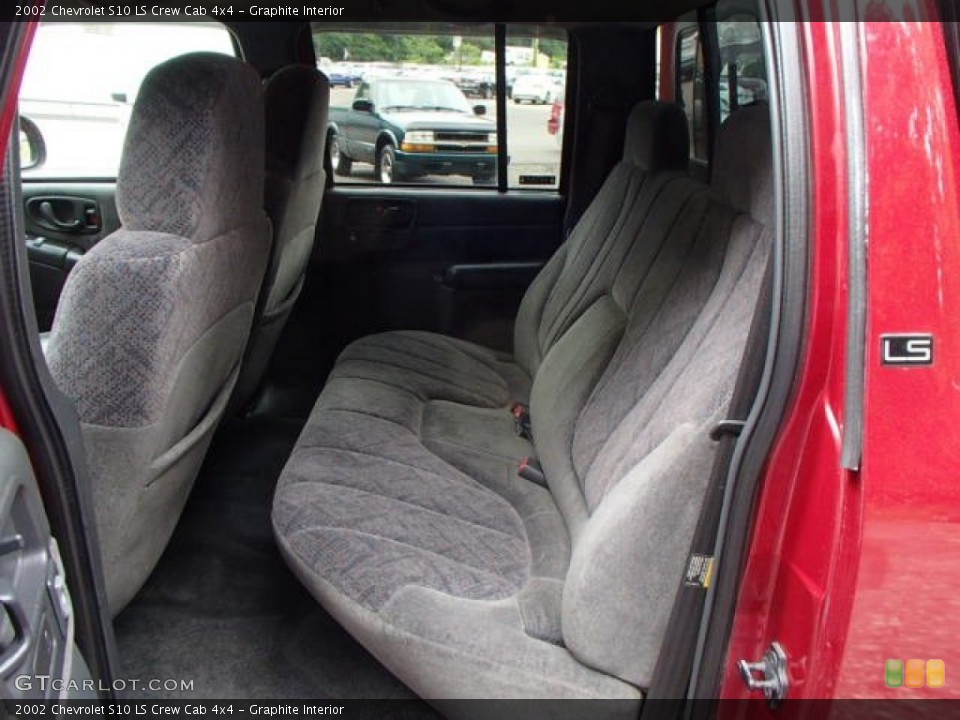 Graphite Interior Rear Seat for the 2002 Chevrolet S10 LS Crew Cab 4x4 #81534263