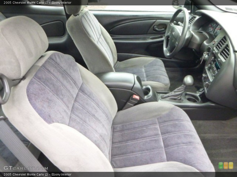 Ebony Interior Photo for the 2005 Chevrolet Monte Carlo LS #81535739