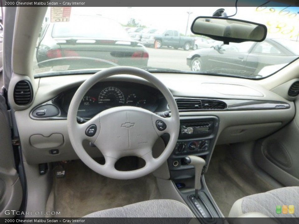 Gray Interior Dashboard for the 2000 Chevrolet Malibu Sedan #81537297