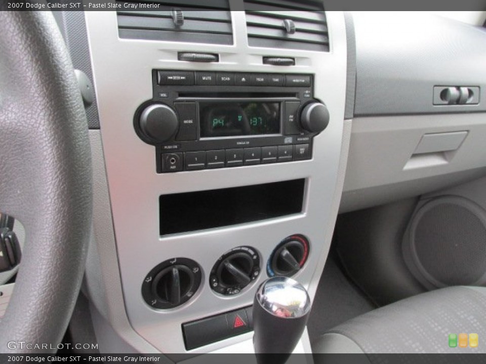 Pastel Slate Gray Interior Controls for the 2007 Dodge Caliber SXT #81540986