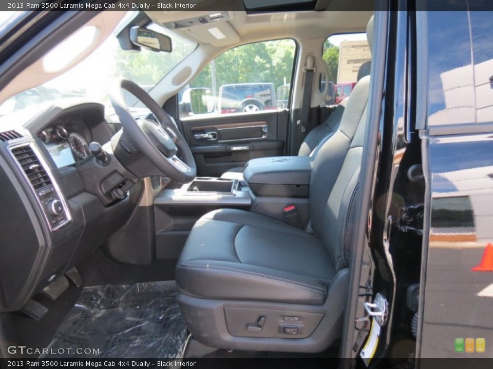 Black Interior Photo for the 2013 Ram 3500 Laramie Mega Cab 4x4 Dually #81546344