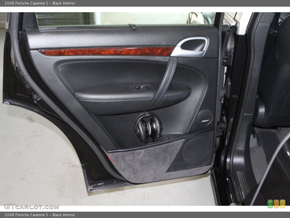 Black Interior Door Panel for the 2008 Porsche Cayenne S #81547660