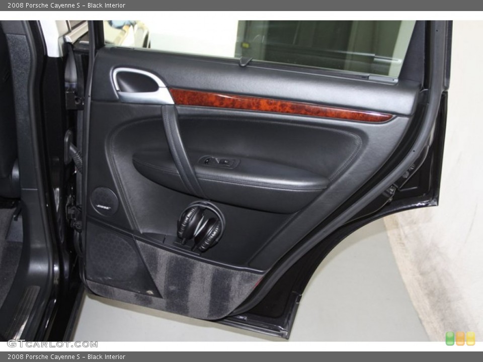Black Interior Door Panel for the 2008 Porsche Cayenne S #81548361