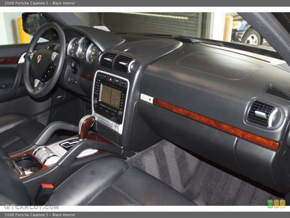 Black Interior Dashboard for the 2008 Porsche Cayenne S #81548475