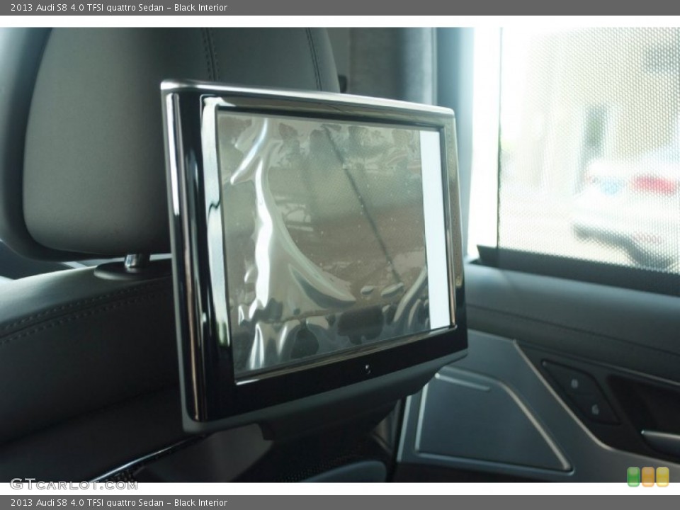 Black Interior Entertainment System for the 2013 Audi S8 4.0 TFSI quattro Sedan #81551751