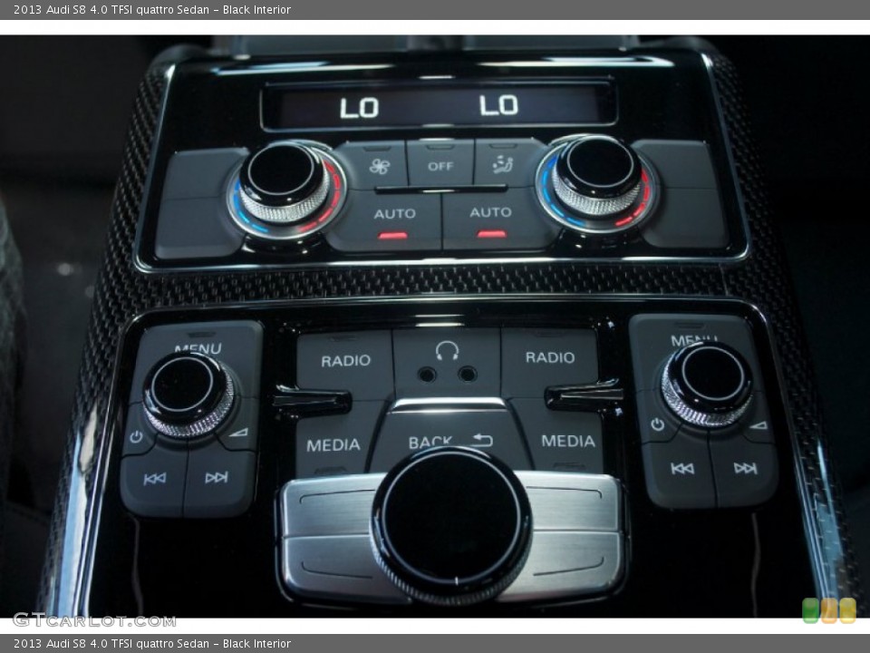 Black Interior Controls for the 2013 Audi S8 4.0 TFSI quattro Sedan #81551862