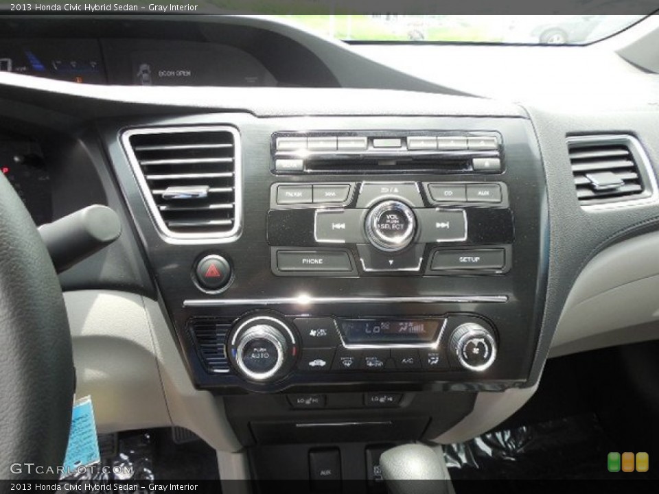 Gray Interior Controls for the 2013 Honda Civic Hybrid Sedan #81552127