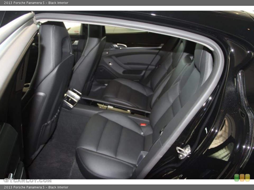 Black Interior Rear Seat for the 2013 Porsche Panamera S #81554484