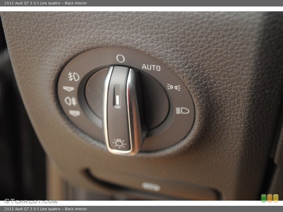 Black Interior Controls for the 2013 Audi Q7 3.0 S Line quattro #81554952