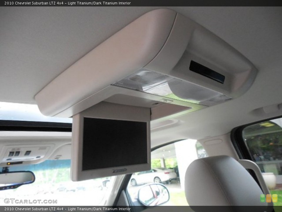 Light Titanium/Dark Titanium Interior Entertainment System for the 2010 Chevrolet Suburban LTZ 4x4 #81558411