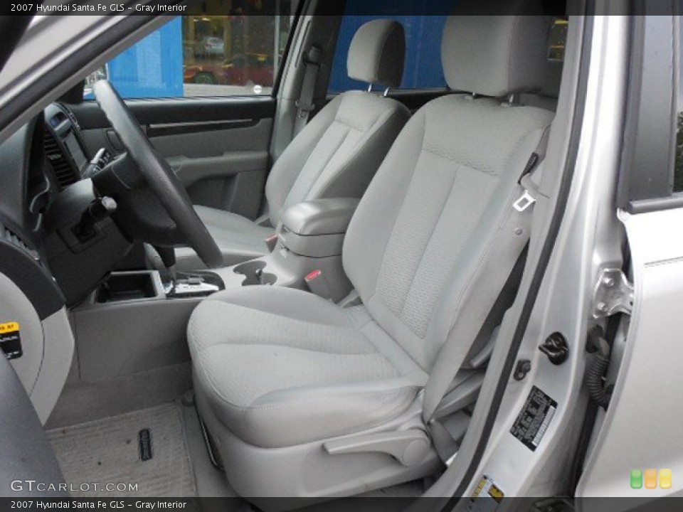 Gray Interior Photo for the 2007 Hyundai Santa Fe GLS #81559638