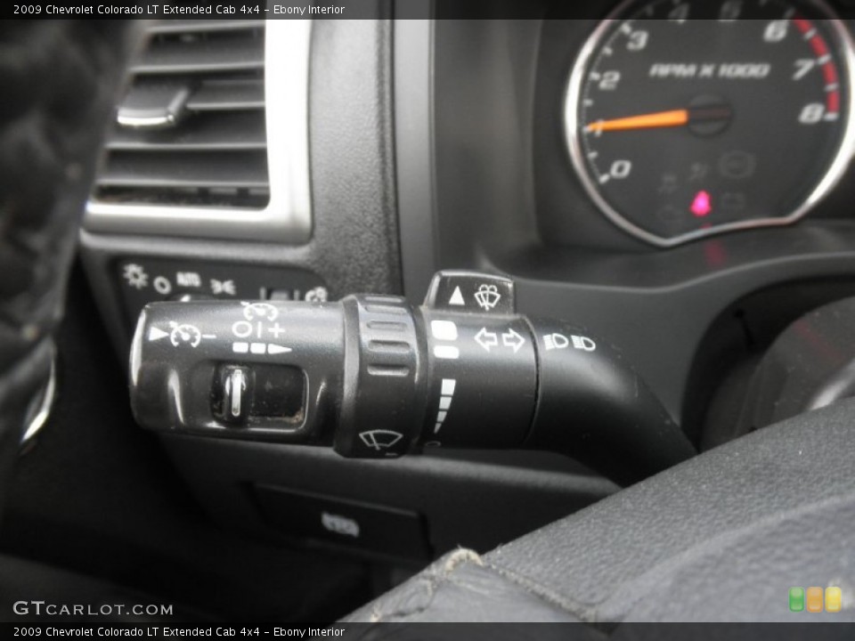 Ebony Interior Controls for the 2009 Chevrolet Colorado LT Extended Cab 4x4 #81564876