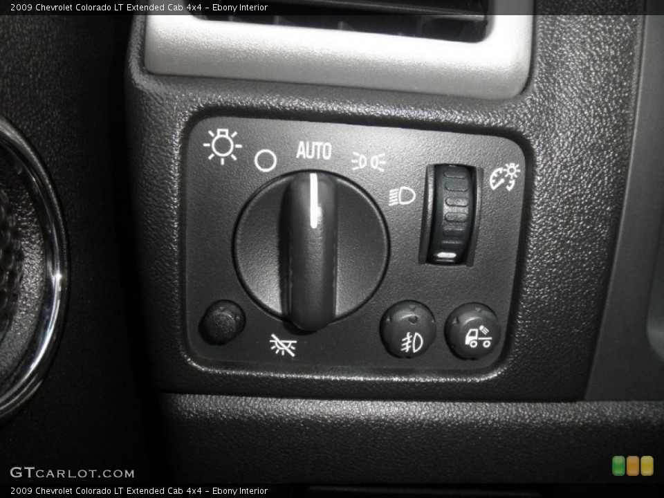 Ebony Interior Controls for the 2009 Chevrolet Colorado LT Extended Cab 4x4 #81564942
