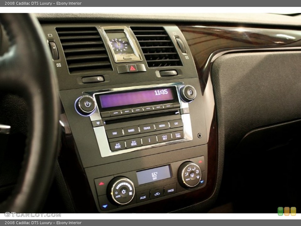 Ebony Interior Controls for the 2008 Cadillac DTS Luxury #81565955