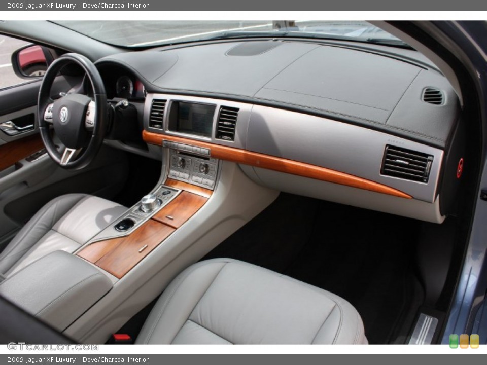 Dove/Charcoal Interior Dashboard for the 2009 Jaguar XF Luxury #81566625