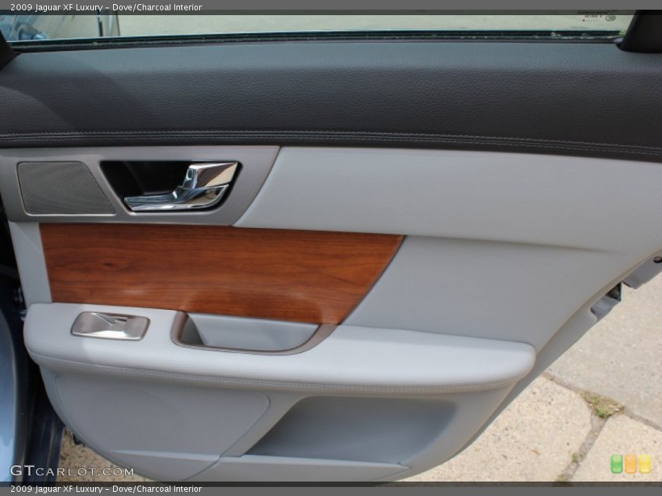 Dove/Charcoal Interior Door Panel for the 2009 Jaguar XF Luxury #81566637