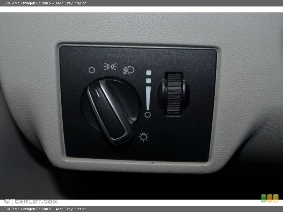 Aero Grey Interior Controls for the 2009 Volkswagen Routan S #81567649