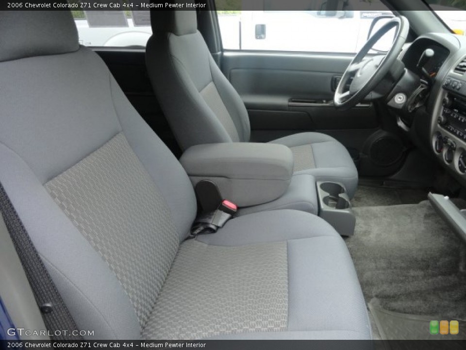 Medium Pewter Interior Photo for the 2006 Chevrolet Colorado Z71 Crew Cab 4x4 #81569545