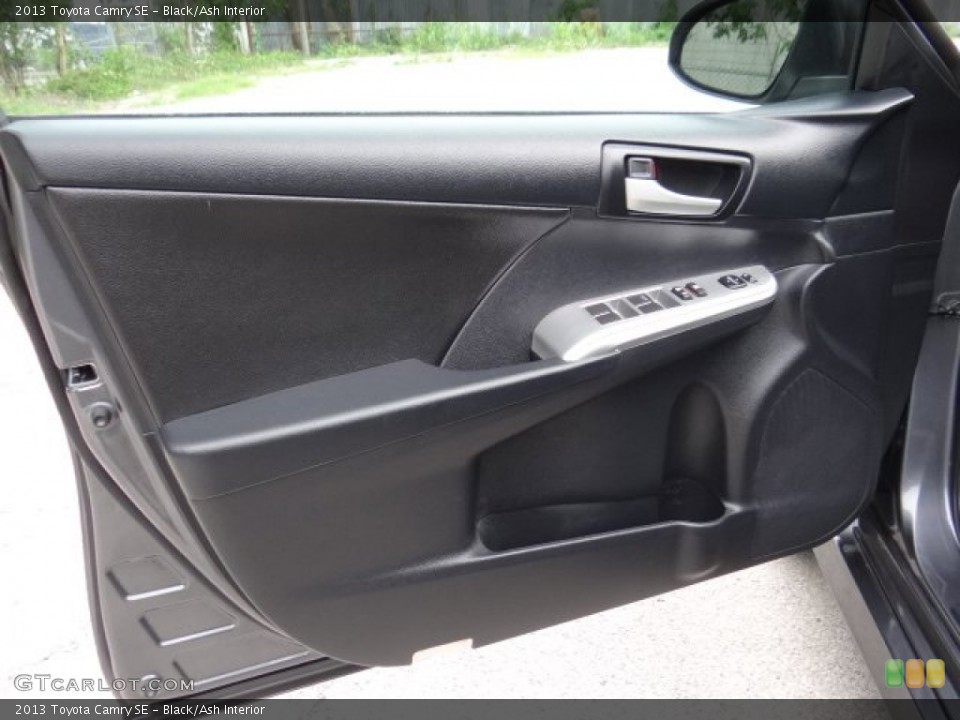 Black/Ash Interior Door Panel for the 2013 Toyota Camry SE #81576311