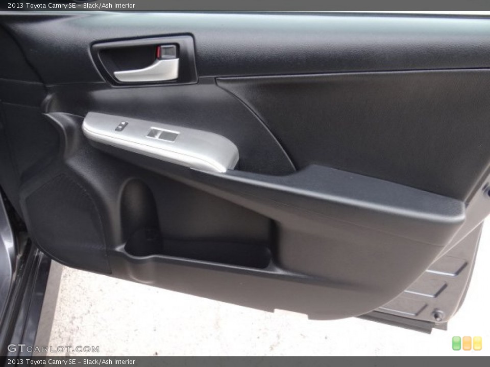 Black/Ash Interior Door Panel for the 2013 Toyota Camry SE #81576450