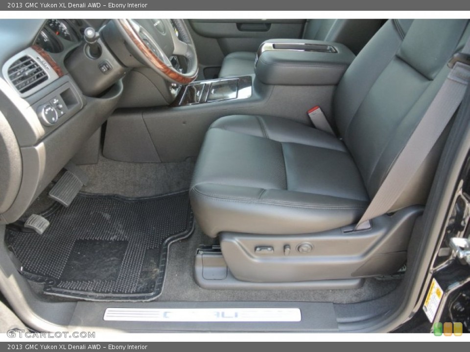 Ebony Interior Photo for the 2013 GMC Yukon XL Denali AWD #81589115